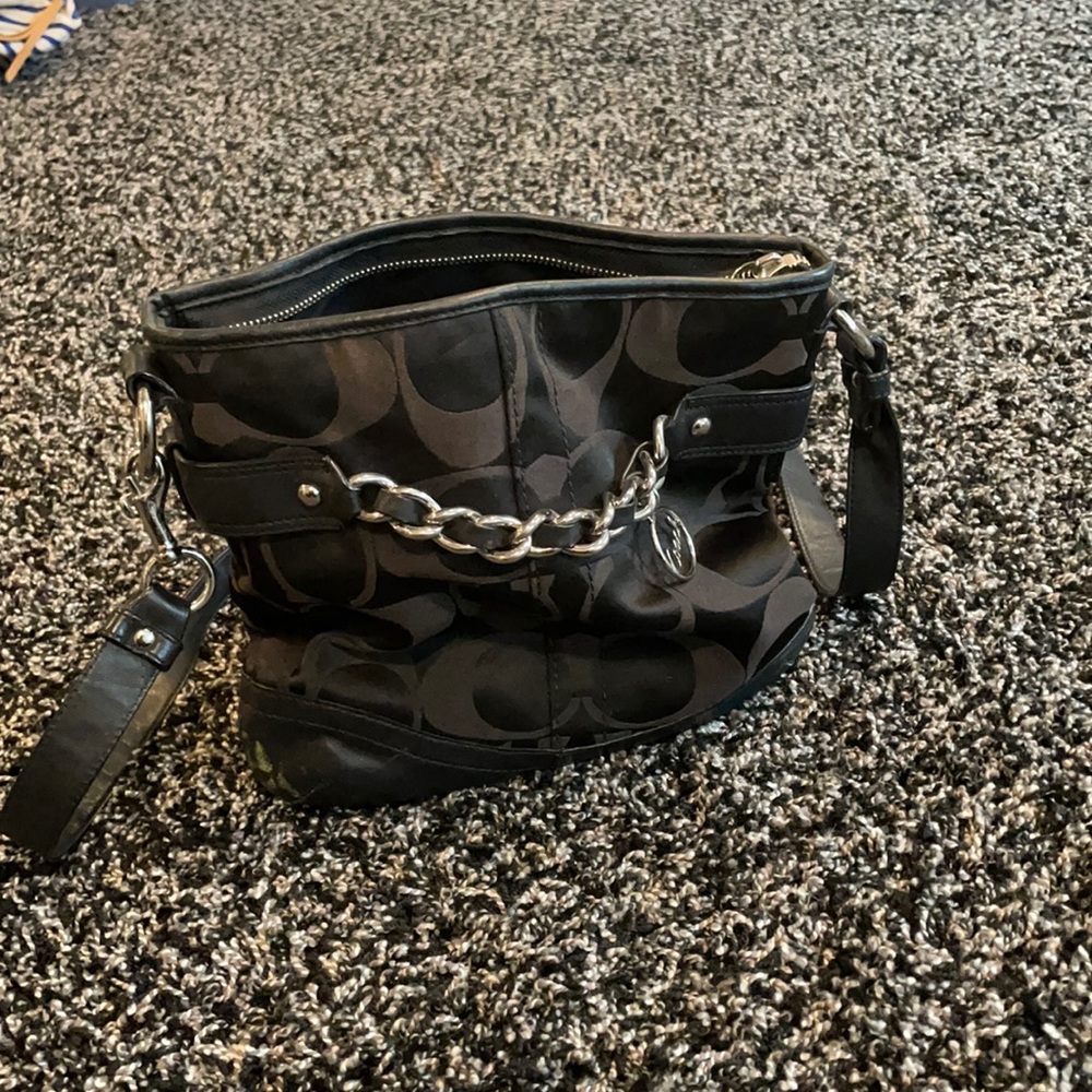 Coach Signature C Chain Black Duffle Bag F19730